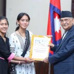 प्रधानमन्त्री सामु श्रमिक बालबालिकाको मार्मिक अपिल, ओली बने भावुक