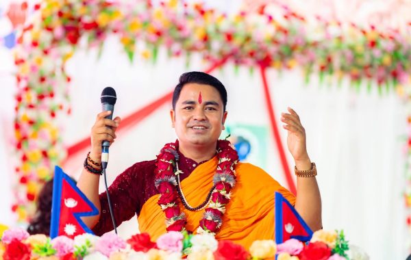 रेडियोबाट स्टेजसम्म: कोष खड्काको प्रेरणादायी यात्रा