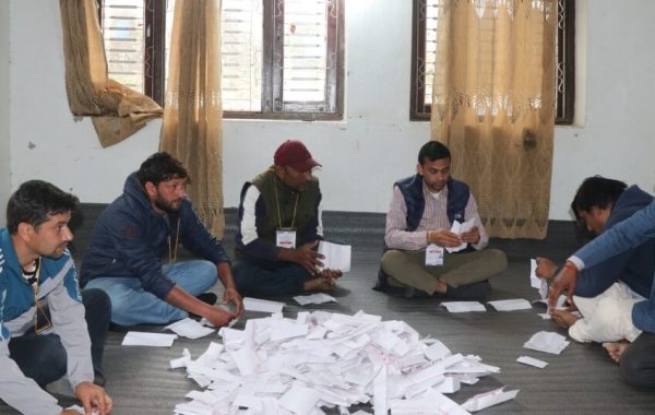 ५ मतले हारजित भएको क्षेत्रमा प्रत्यक्षतर्फका मतपत्र समानुपातिकको बाकसमा भेटिए
