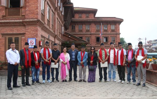 गोरखा नगर प्रमुख कृष्णबहादुर रानामगर नेतृत्वको टोली भक्तपुरमा : सम्पदा बस्ती निर्माणबारे छलफल तथा अवलोकन