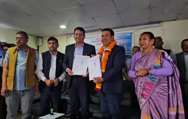 काठमाडौँ मेडिकल कलेज र गोकर्णेश्वर नगरपालिकाबीच नगरवासीलाई उपचारमा विशेष छुट दिने सम्झौता