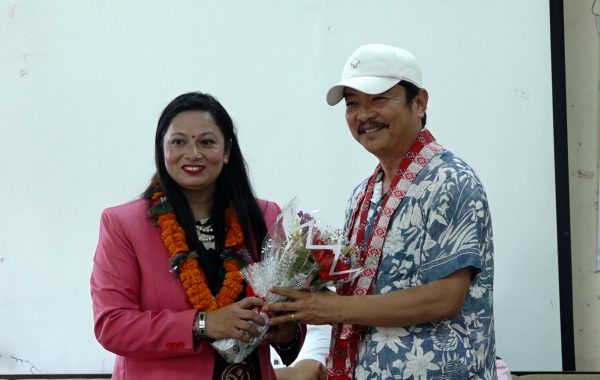 शोभा अधिकारीको ‘सफलताका २७ स्वर्णिम सूत्रहरू’ काठमाडौंमा लोकार्पण