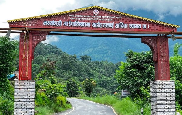 मर्स्याङ्दी गाउँपालिकाको स्वागत गेट निर्माण सम्पन्न