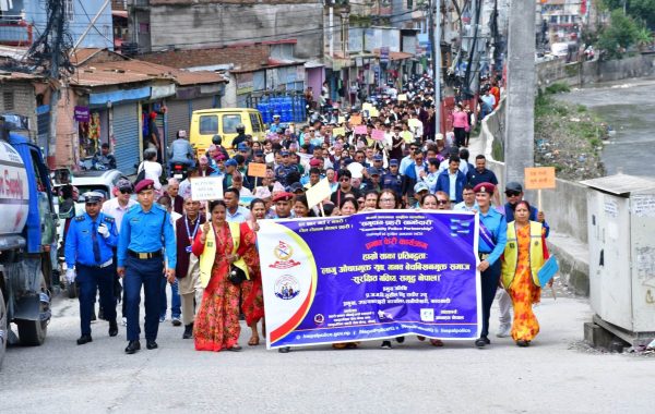 नयाँ बसपार्कमा लागुऔषध दुव्र्यसन तथा मानव बेचबिखनविरुद्ध साप्ताहिक अभियान शुभारम्भ