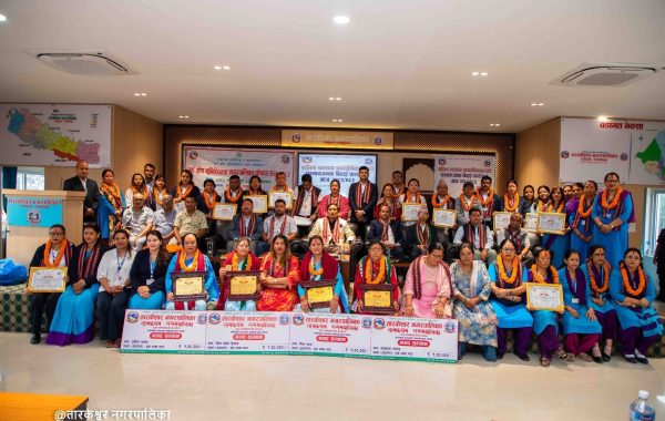 तारकेश्वर नगरपालिका पूर्ण खोप सुनिश्चितता घोषणा, महिला स्वास्थ्य स्वयंसेविकाको सम्मानजनक बिदाइ