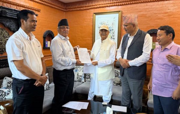 एमाले–नेकपाबीच प्रदेश सरकारको भागबन्डा : पाँच प्रदेशको नेतृत्व बाँडियो, मधेस र गण्डकीमा अन्य दल निर्णायक