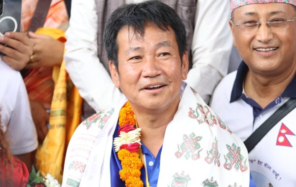 ‘बैठक बसेर देश बन्दैन, श्रमदान नै हाम्रो बैठक हो’ : हर्क साम्पाङ