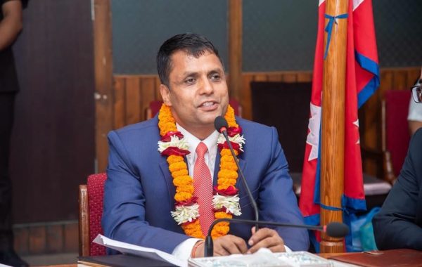 काठमाडौं महानगरका नवनियुक्त प्रमुख प्रशासकीय अधिकृत अर्यालले सम्हाले जिम्मेवारी