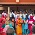 नापजाँच सकिएको १० वर्षपछि धनुषाका ५७ परिवारले पाए जग्गाधनी पुर्जा