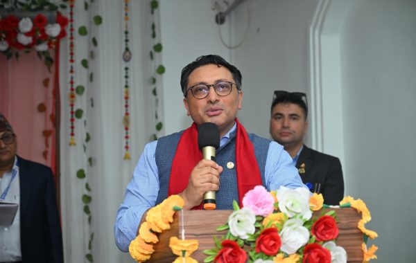 आफ्नै आम्दानीबाट देश बनाउने बजेट ल्याएका छौँ : अर्थमन्त्री वाग्ले